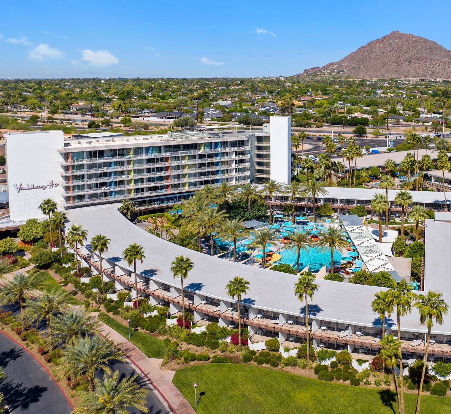 Hotel Valley Ho, a Scottsdale girls weekend getaway hotel